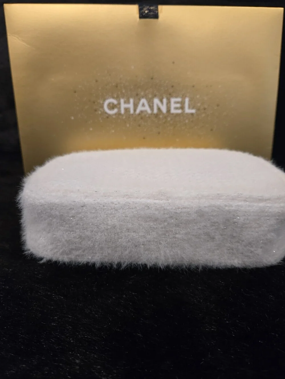 CHANEL Beauté Beige Fabric Makeup Bag Cosmetic Pouch With Zipper